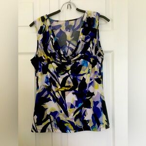 Women sleeveless pretty tank blouse